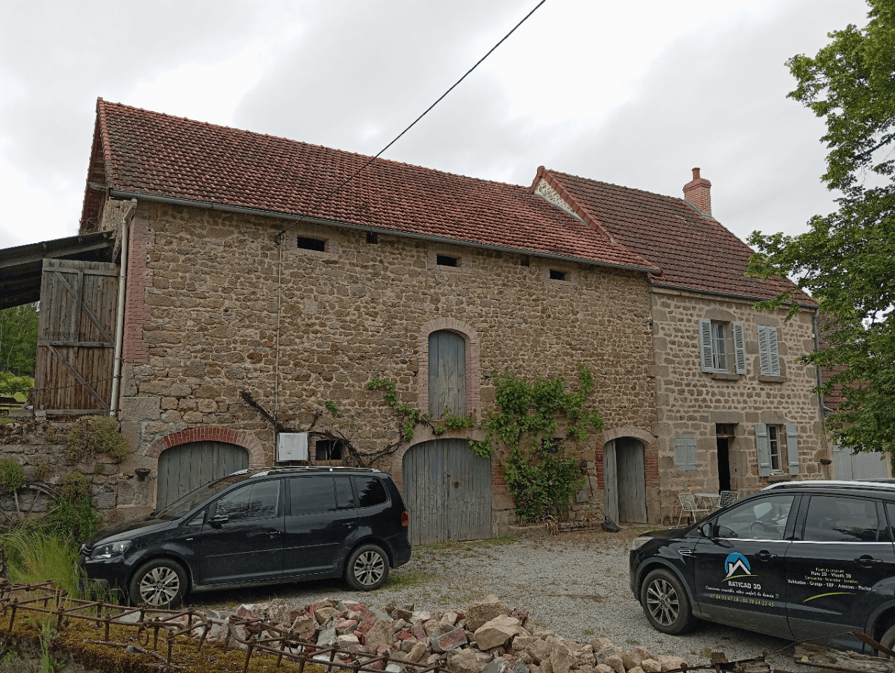 Insertion paysagère d’une transformation de grange en habitation à Saint-Martial-le-Mont réalisée par BATICAD 3D